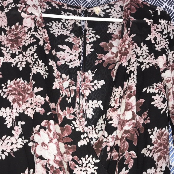 πHPπFree People Floral Romper πΈ - Picture 4 of 9